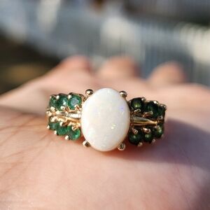 Stunning vintage opal and emerald ring